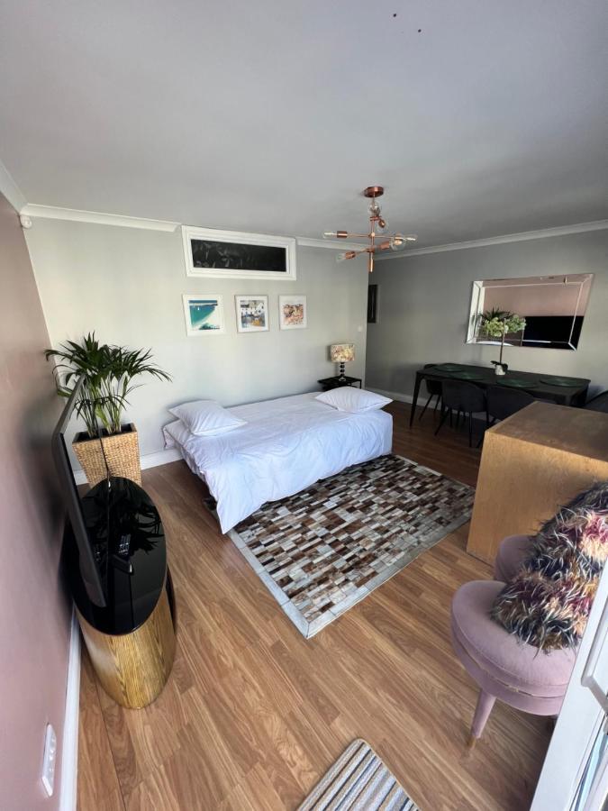 Garden Place Apartment Clevedon